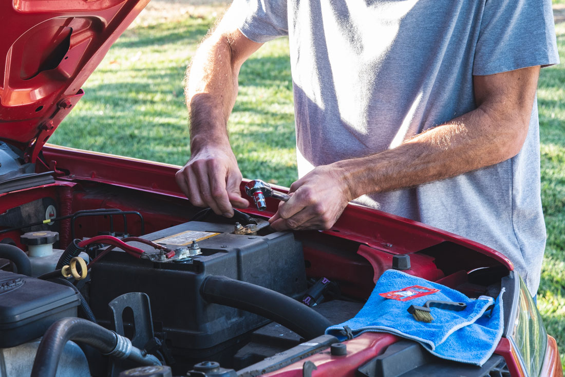 Can You Jumpstart a Car With a Bad Alternator? - AutoZone