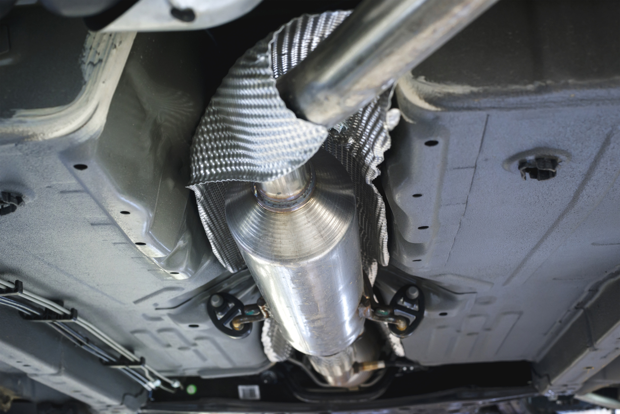 how much does it cost for a new catalytic converter 2