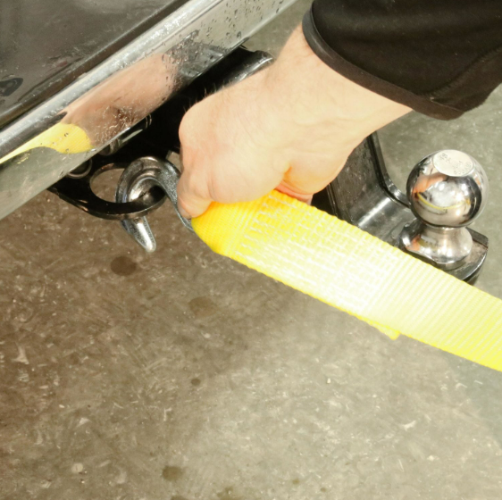 Best Tow Straps Guide Choosing the Right Tow Straps AutoZone