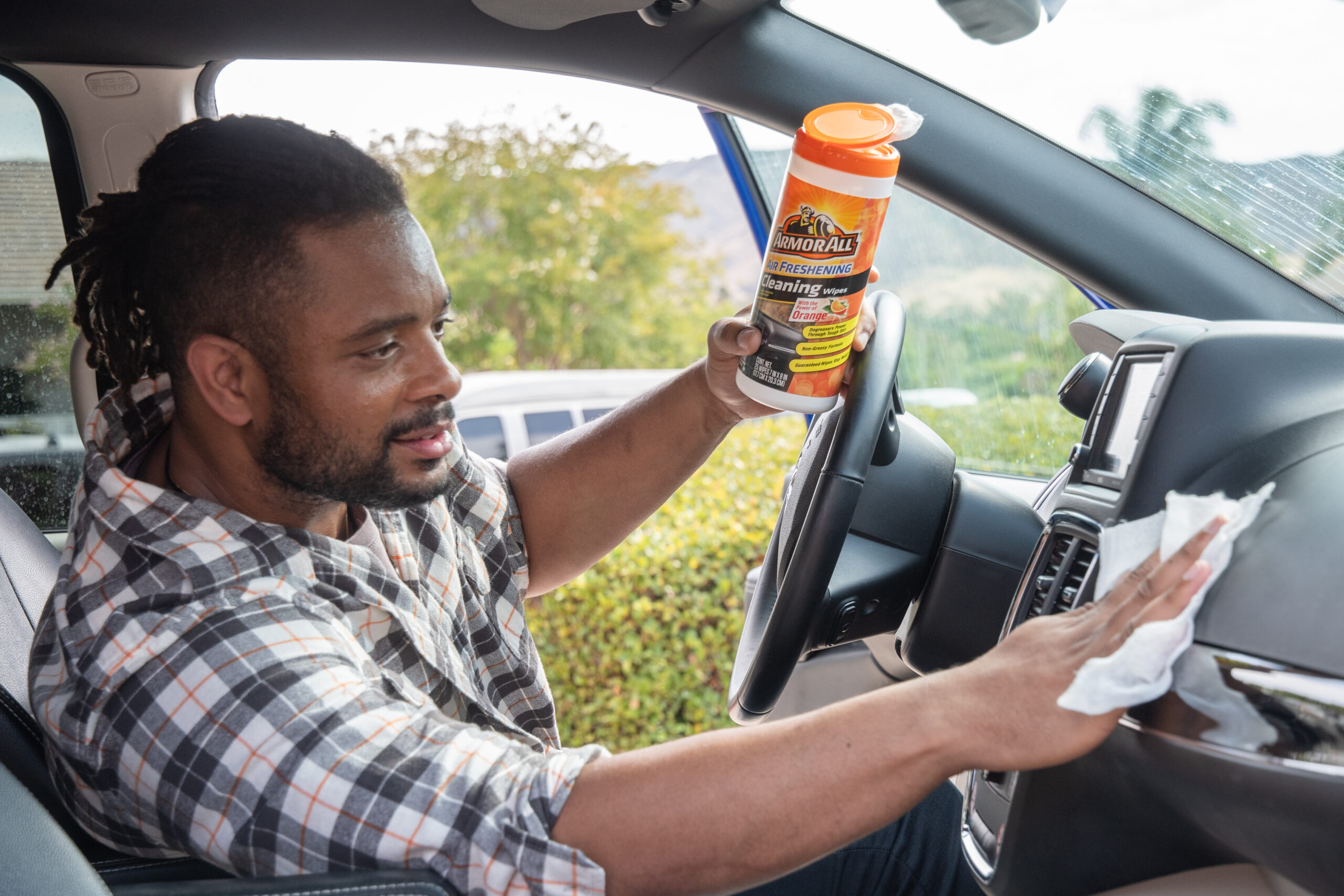 What's the Difference Between Interior Detailing vs Cleaning? - AutoZone